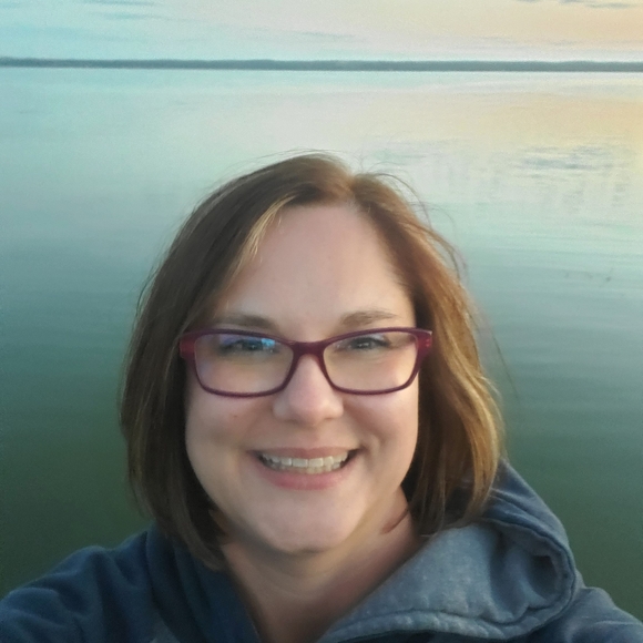 Meet your Posher, Jennifer - Picture 2 of 2